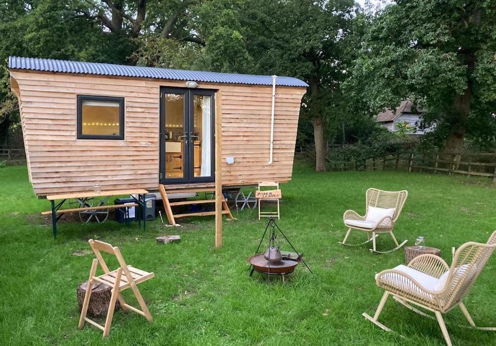 Вилла Aspen Leaves: The Perfect Farm Retreat Graffham Экстерьер фото