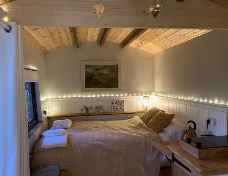 Вилла Aspen Leaves: The Perfect Farm Retreat Graffham Экстерьер фото